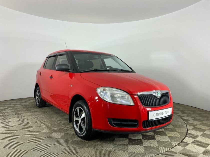 Шкода Фабия 2009 года