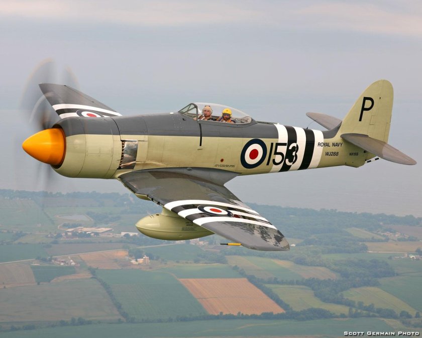 Си Фьюри самолет