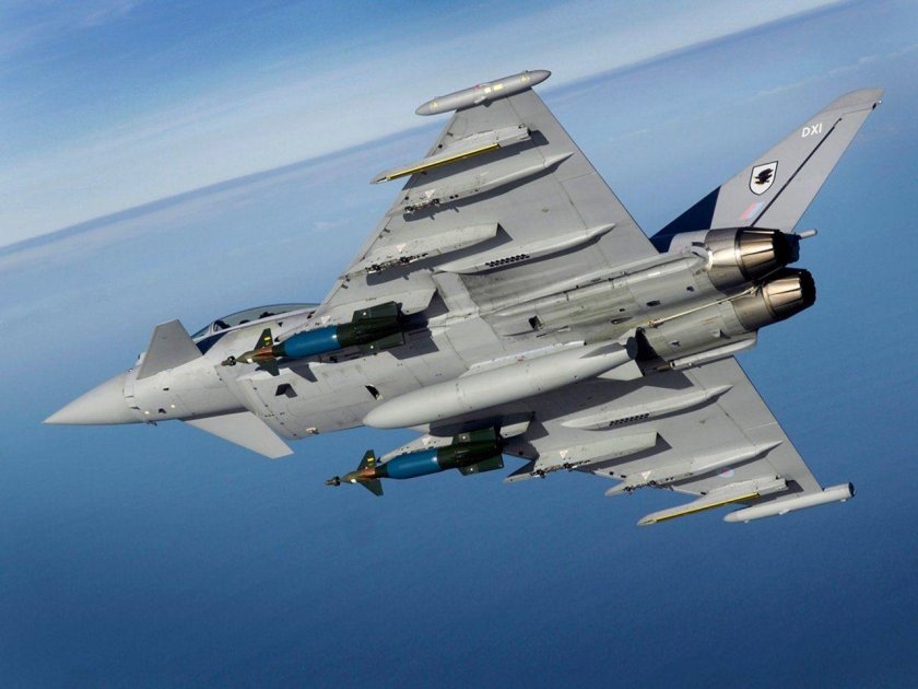 Истребитель Еврофайтер Тайфун