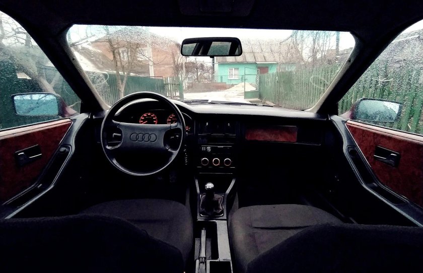 Audi 80 салон