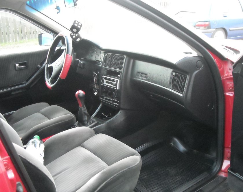 Ауди 80 б 4 салон