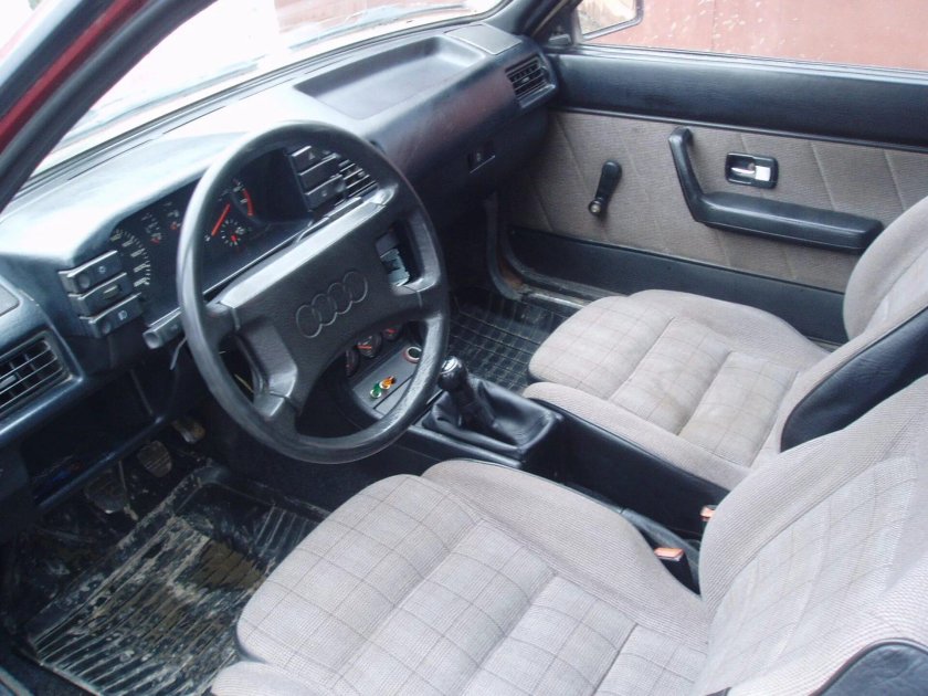 Ауди 100 c3 салон