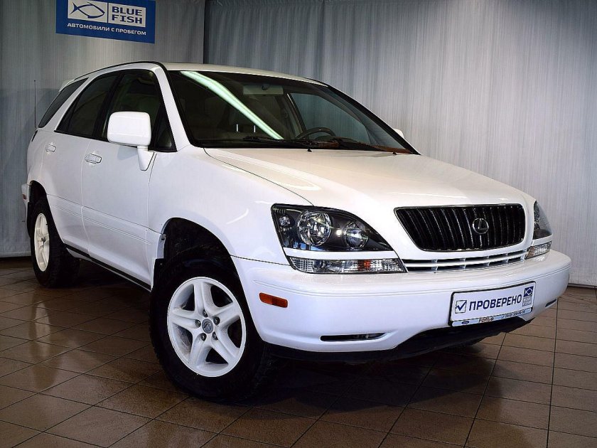 Lexus rx300 белый