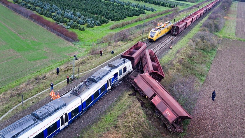 Грузовой поезд