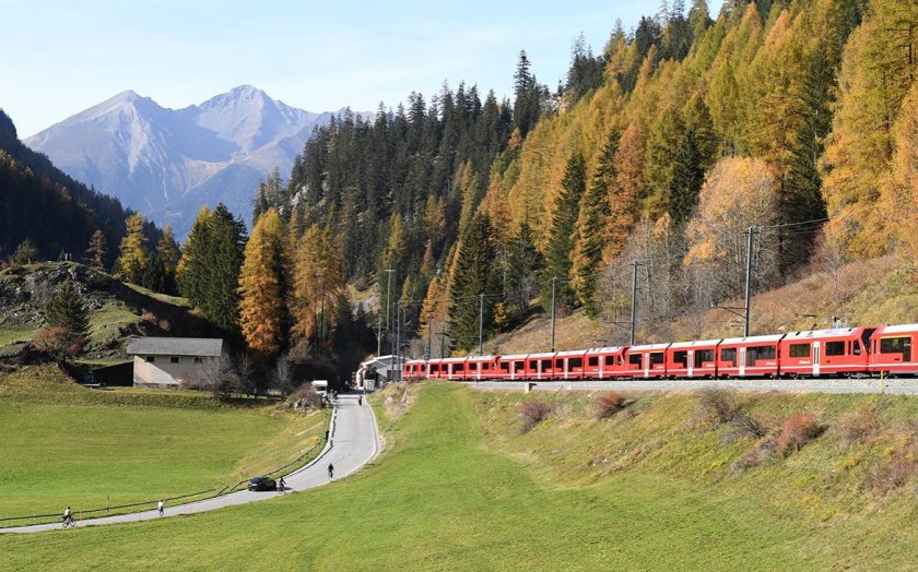 Ретийская железная дорога Швейцария