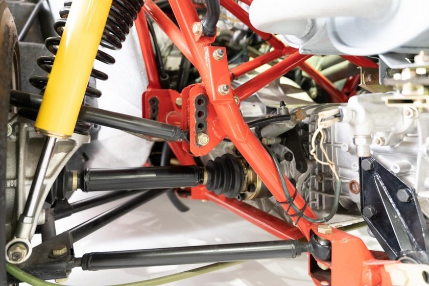 Lancia Rally 037 Stradale с садним сплитером