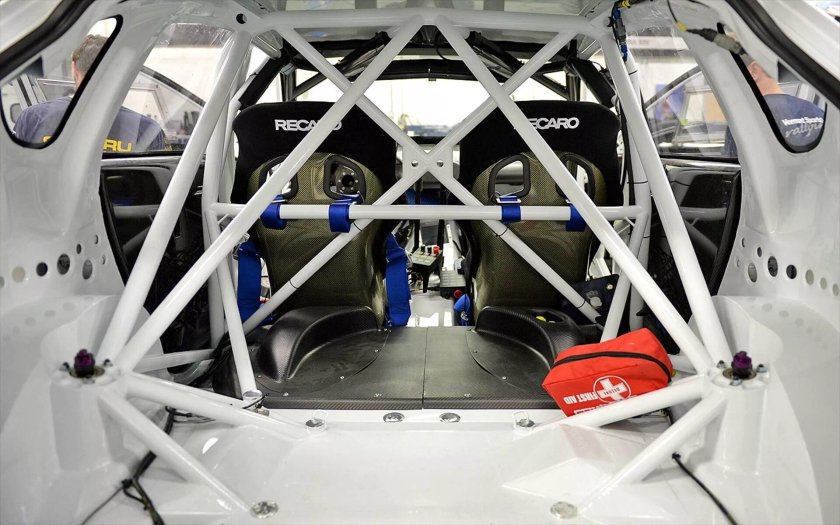 Каркас безопасности WRC