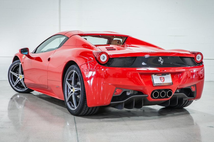 Феррари 458 Спайдер