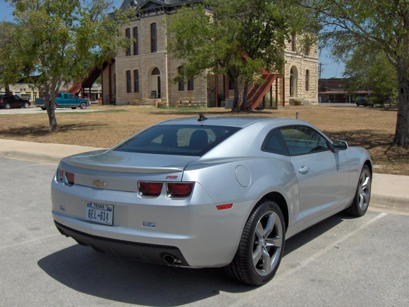Chevrolet Camaro 2