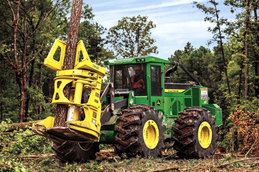 Валочно-пакетирующая машина John Deere