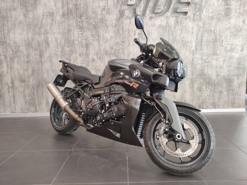 Мотоцикл бмв к1300r