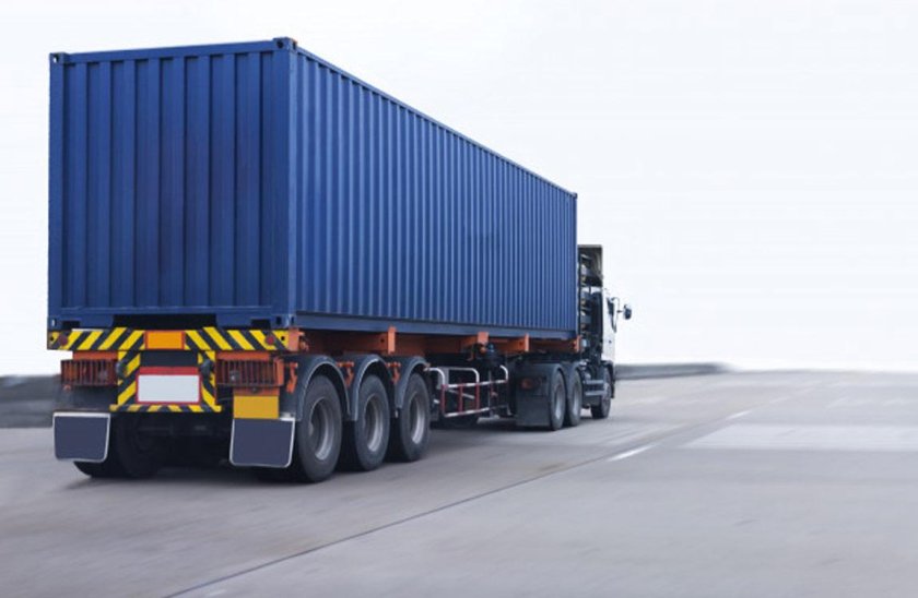 Контейнеровоз авто