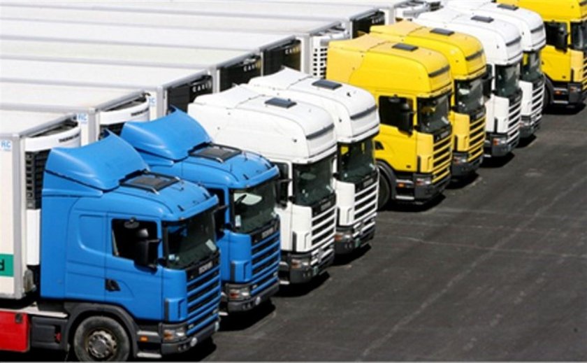 Крытая грузовая стоянка