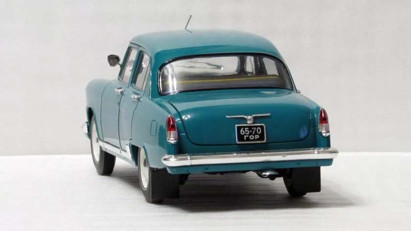 Волга ГАЗ 21 1:18