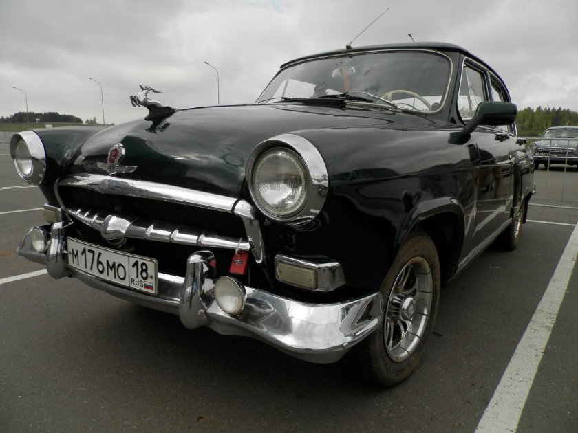 ГАЗ-18 автомобиль