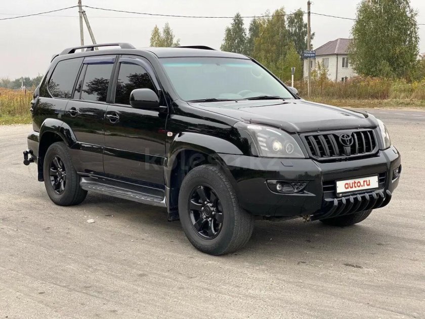 Toyota Land Cruiser 120 черный