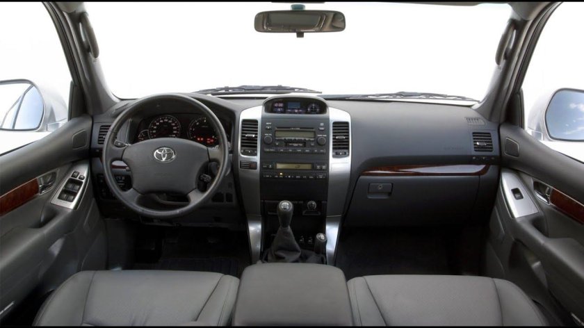 Ленд Крузер Прадо 120 салон