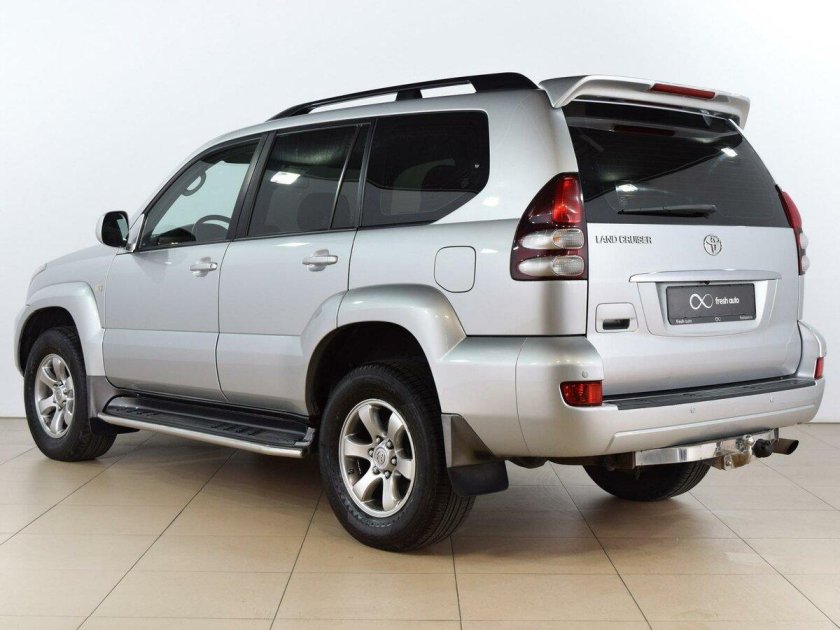 Toyota Land Cruiser 120