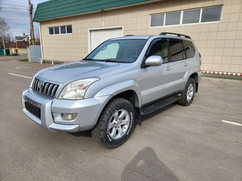 Тойота с донецкими номерами