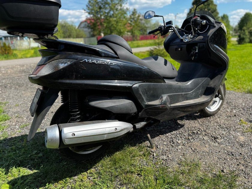 Ямаха маджести 400