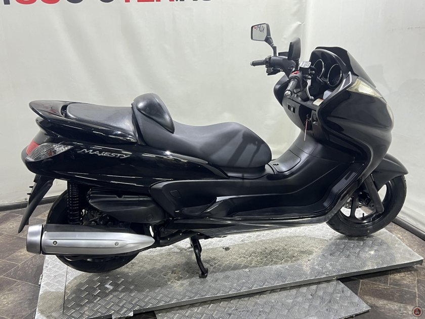 Максискутер ямаха маджести 400