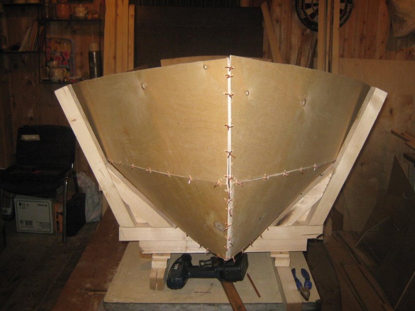 Лодка сшей и склей