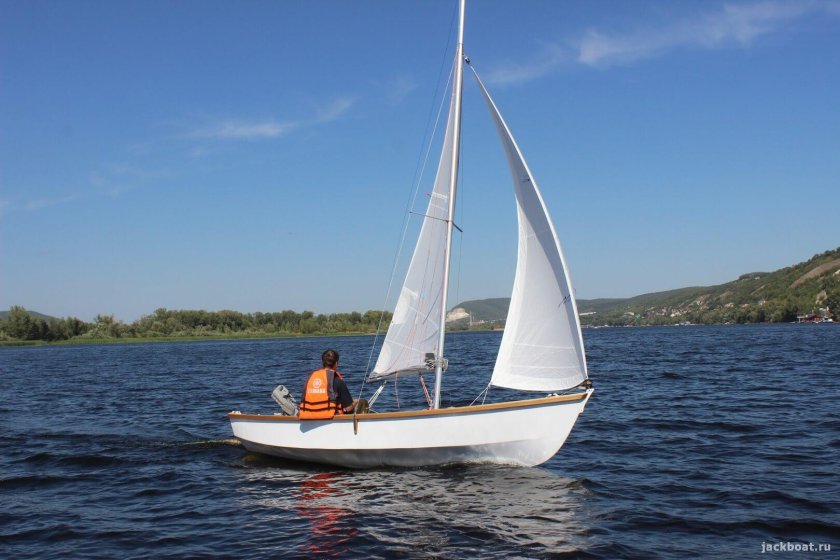 Чиж 2 швертбот