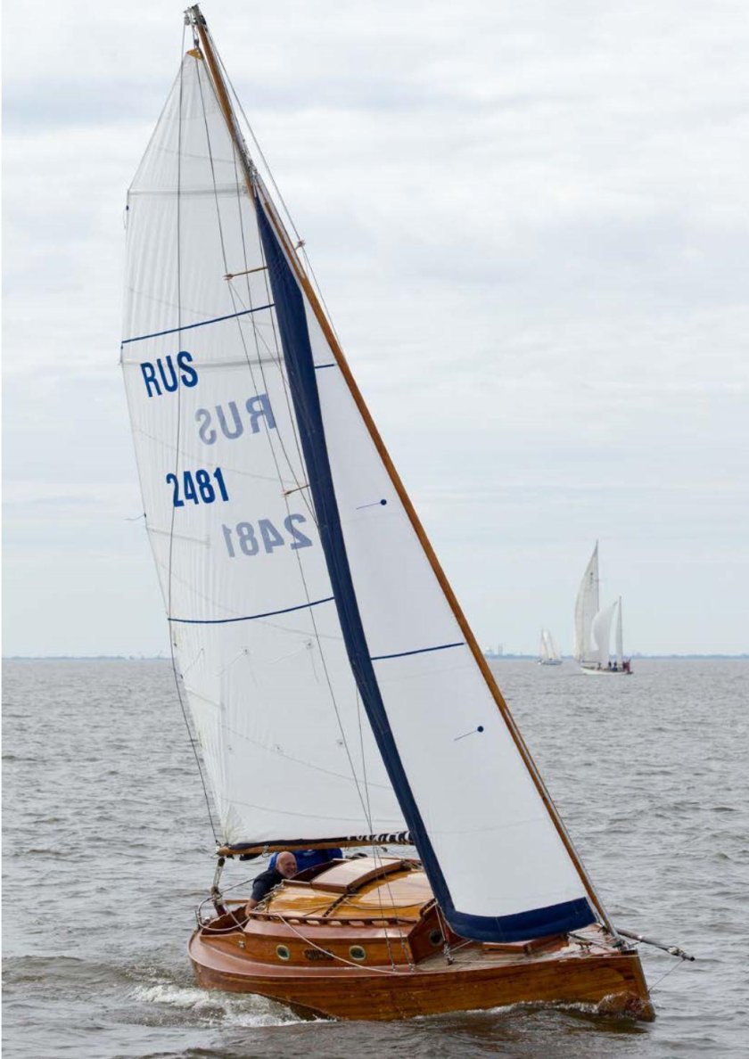 Швертбот 470