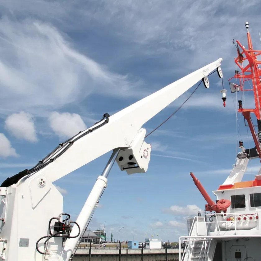 Кран Палфингер судовой