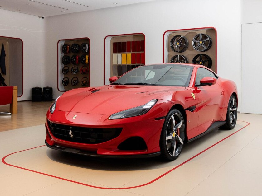 Ferrari Portofino m 2021