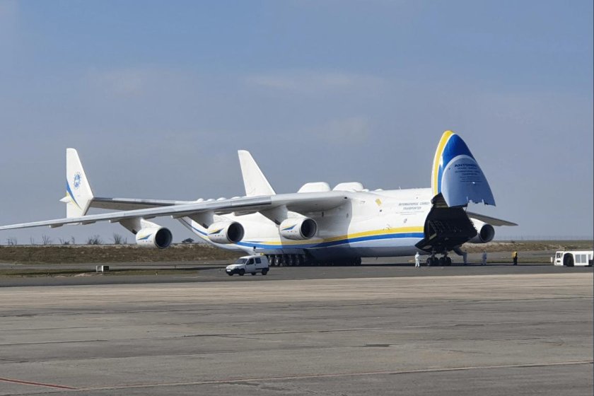 Самолет Мрия АН-225