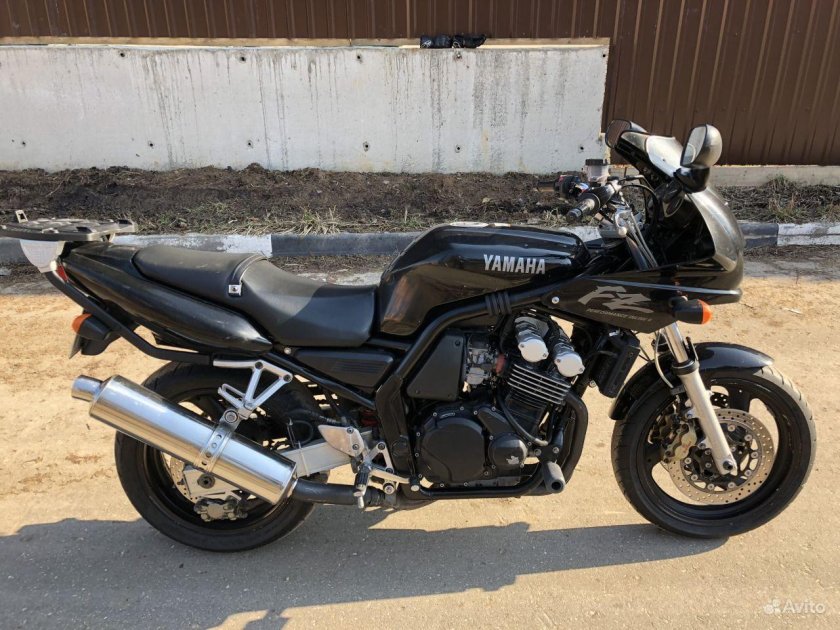 Yamaha FZ 400