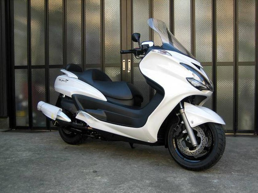 Yamaha Majesty 400
