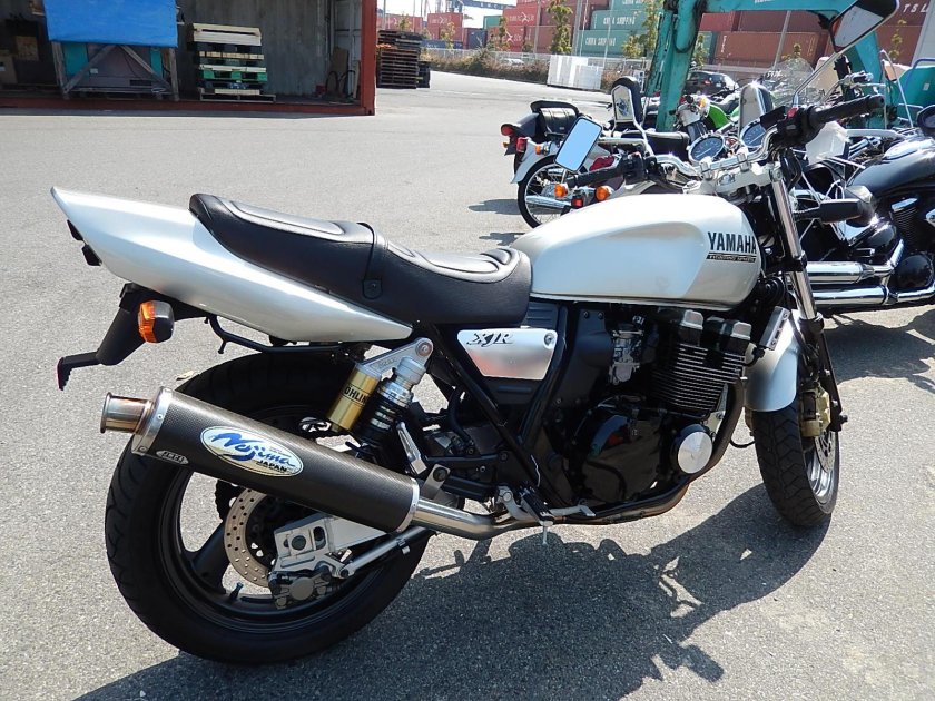 Yamaha XJR 400