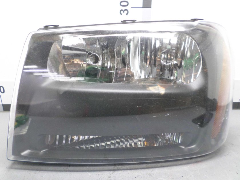 Фара Трейлблейзер 1