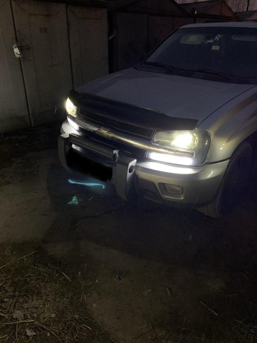 Шевроле Трейлблейзер 2005 фары