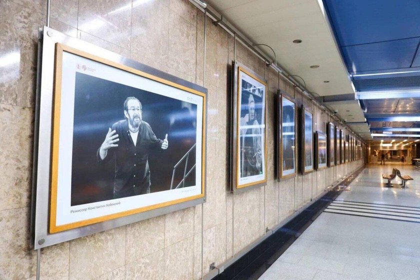 Галерея метро выставочная