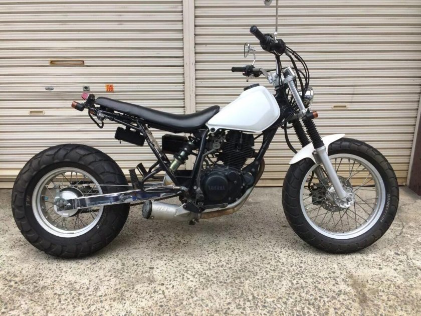 Yamaha tw200 scrambler