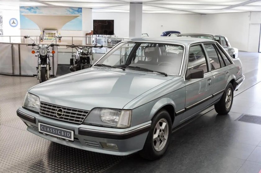 Opel Senator a2