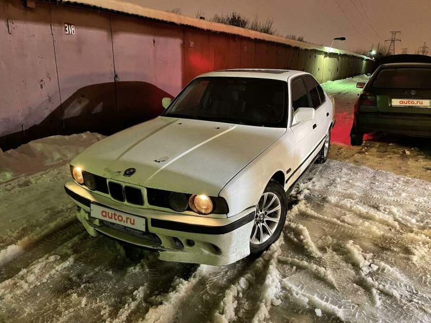 БМВ е34 белая