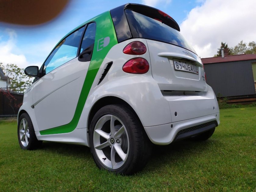 Smart Fortwo электромобиль