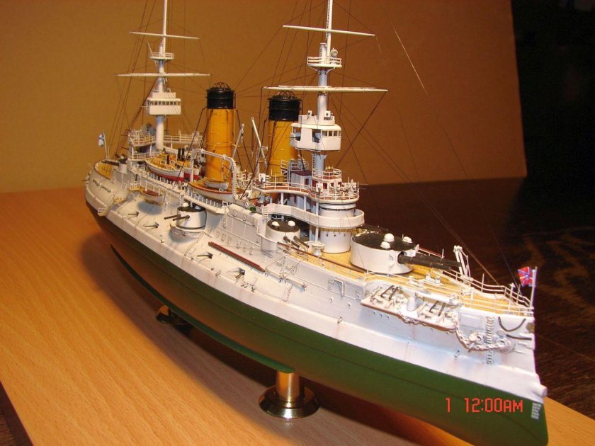 Броненосец Цесаревич модель 1/350