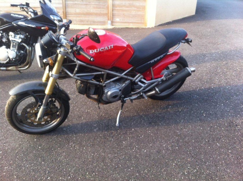 Ducati Monster 400