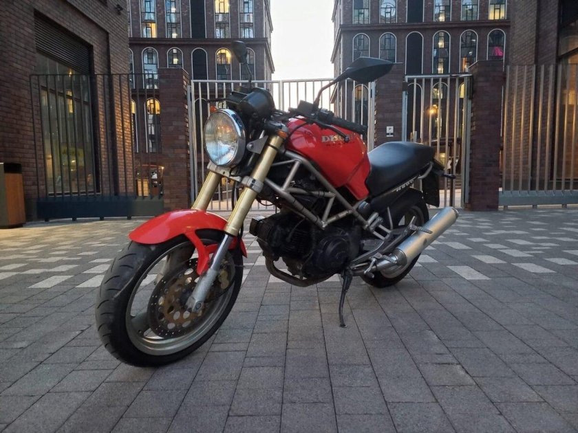 Ducati monster 400 2001