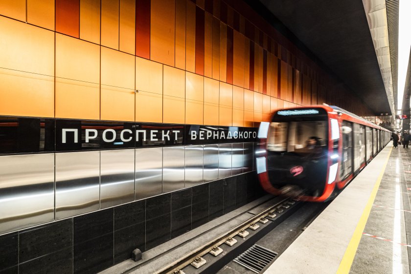 Поезд Москва на БКЛ