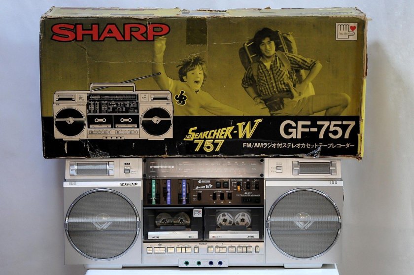 Магнитола Sharp gf-757