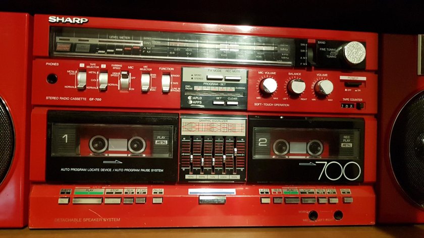 Магнитофон кассетный Шарп 700