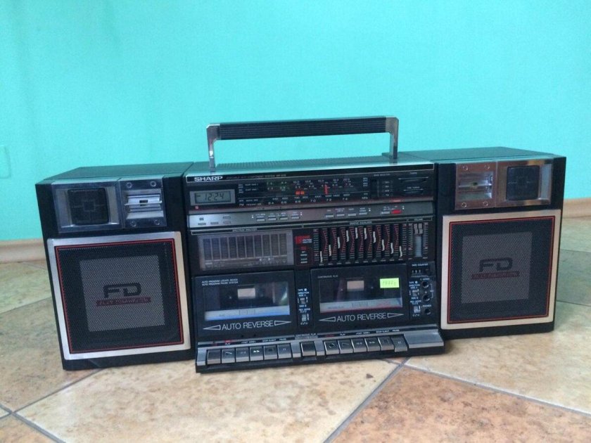 Магнитофон Шарп двухкассетник