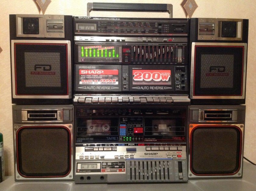 Магнитофон Шарп 90-х