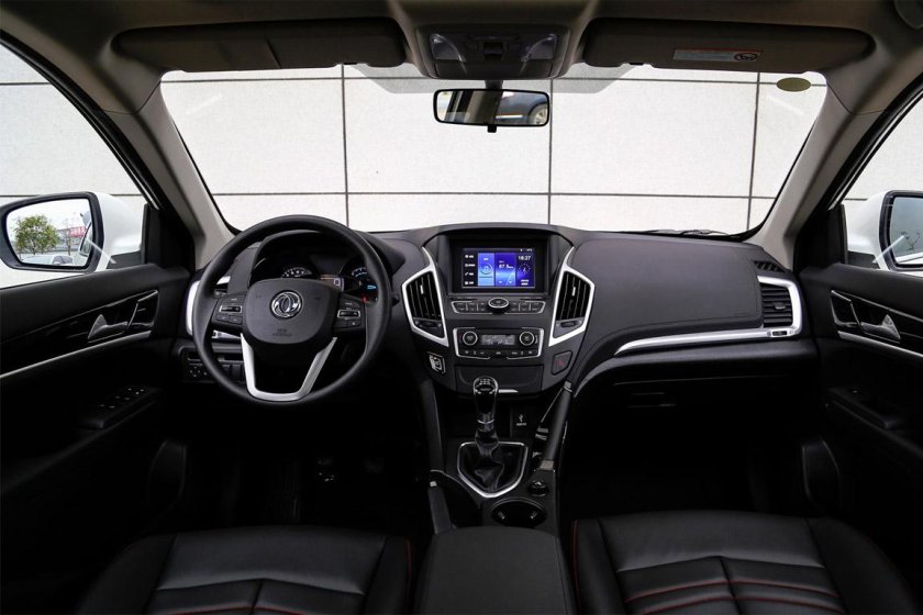 Dongfeng кроссовер DFM ax7